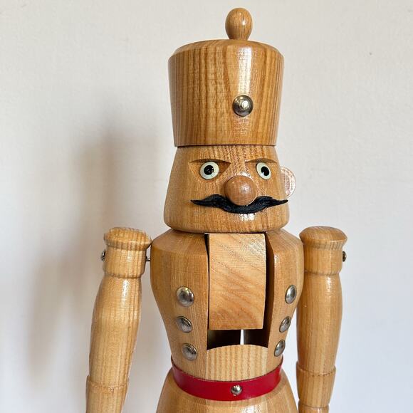 Vintage Erzgebirge Natural Wood German Nutcracker - Picture 2 of 8